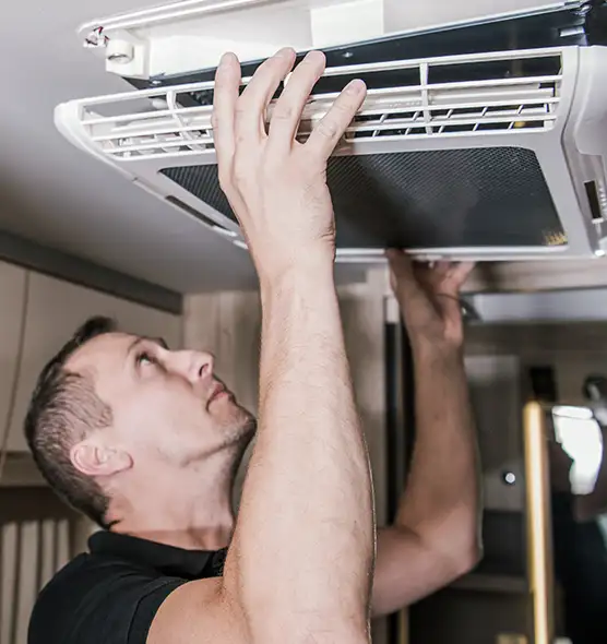  Professional Licensed And Insured Cleaners in Bloomington, IL